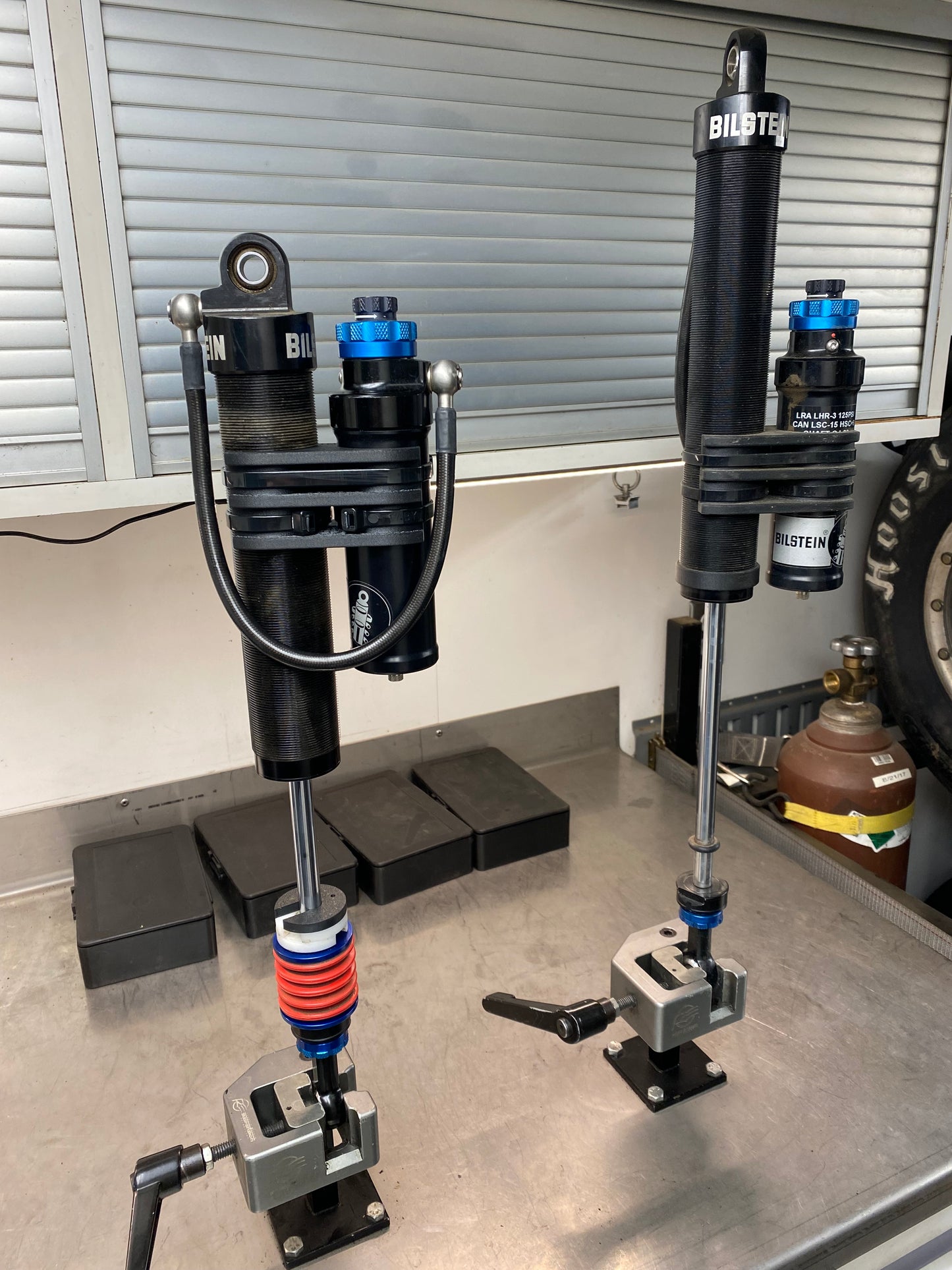 Canister Clamp for Bilstein AS2-R Shock